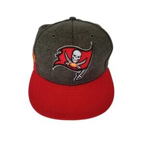 New Era 59FIFTY Tampa Bay Buccaneers Fitted Hat Gray Red Size 7 1/2 NFL Players